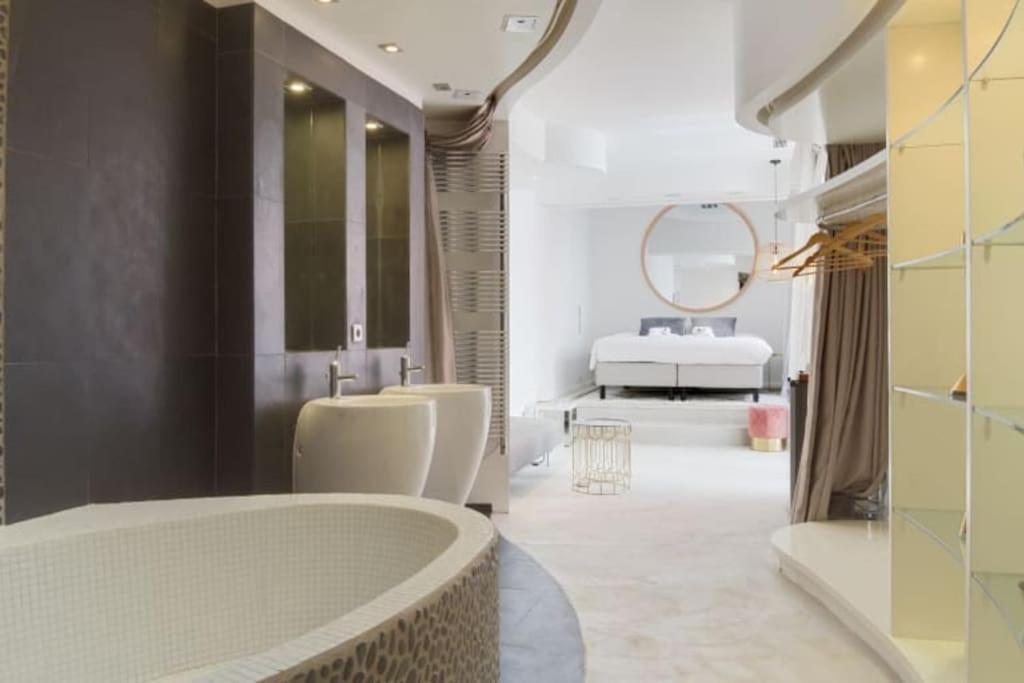 Magnifique Appartement Parisien - Marais Ngoại thất bức ảnh