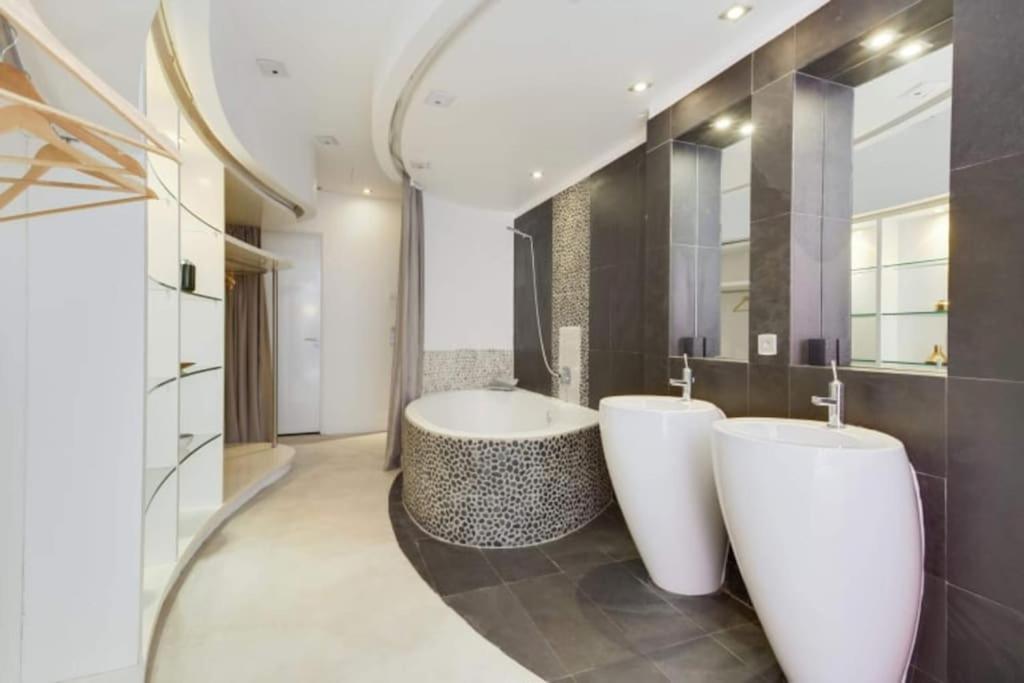 Magnifique Appartement Parisien - Marais Ngoại thất bức ảnh